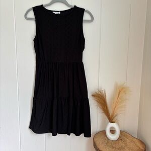 Mady & Nell Black Sleeveless Dress